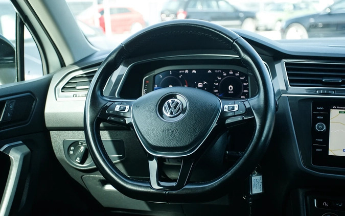 Volkswagen Tiguan cena 124900 przebieg: 200000, rok produkcji 2020 z Gostynin małe 781